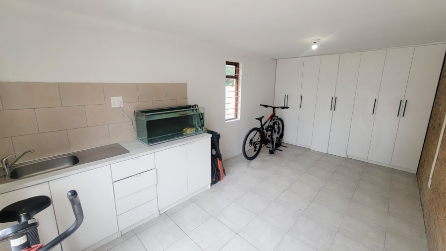 3 Bedroom Property for Sale in Silversands Western Cape